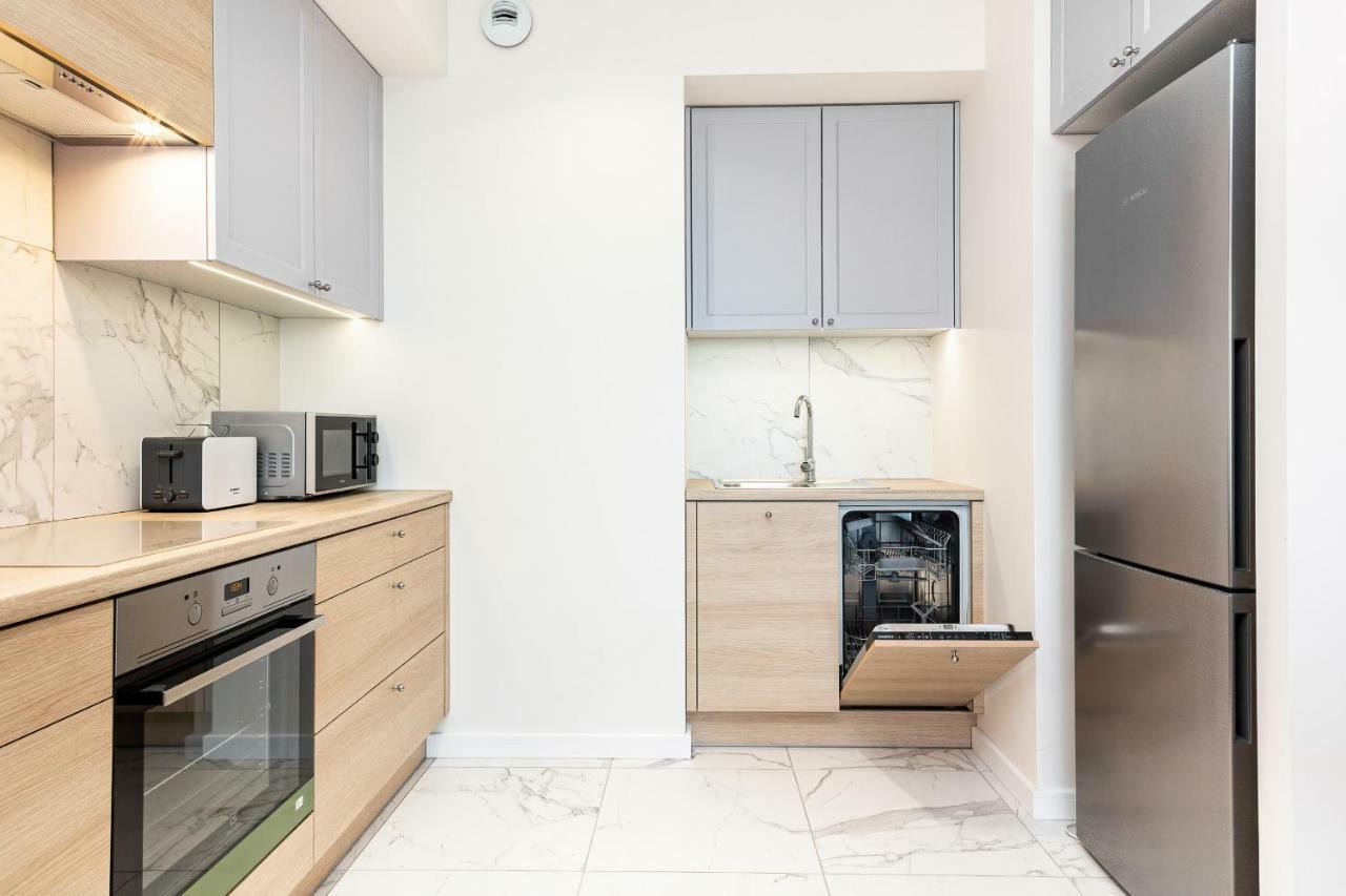 Apartment Walonska With Free Parking Wroclaw By Noclegi Renters Exterior photo